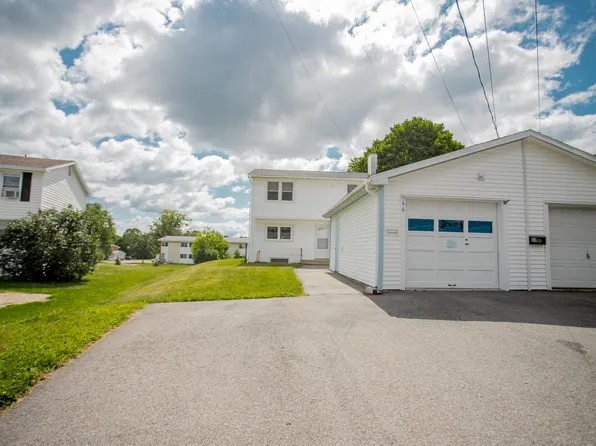 66 Mt Desert Drive, Bangor, ME 04401