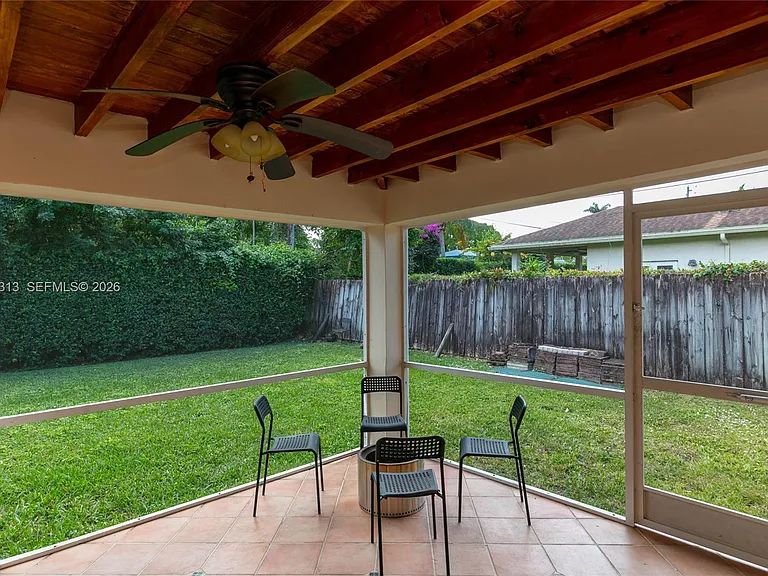 5760 SW 51st St — Photo 37