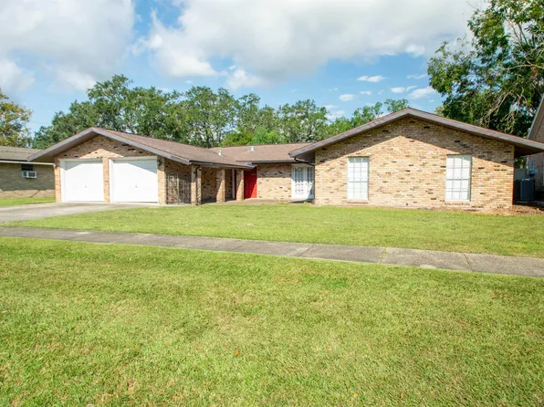 1221 Fig St, Morgan City, LA 70380