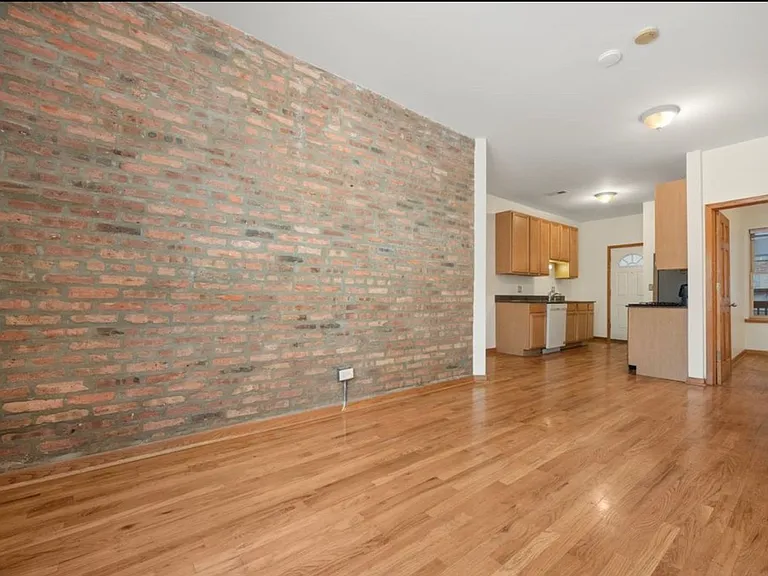 1167 E 61st St #2 — Photo 2