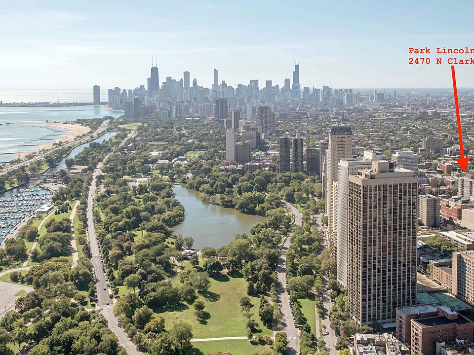 Wonderful Location in the very center of Lincoln Park