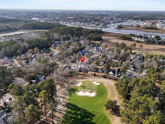2nd image of 1422 Lighthouse Dr.