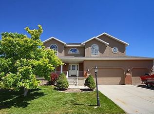 351 E Golden Pheasant Dr, Draper, UT 84020