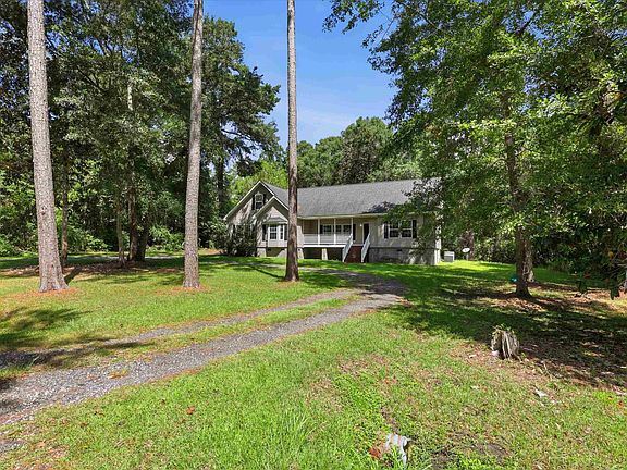 4th image of 835 Collins Rd #I