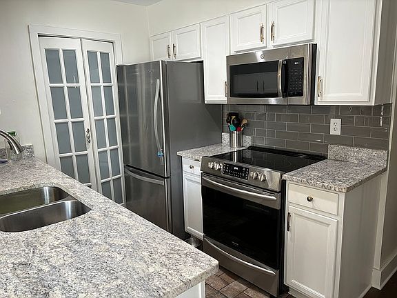 3rd image of 1705 Fiddlers Elbow Dr