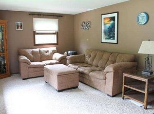1324 Camelot Blvd, Sheboygan, WI 53081