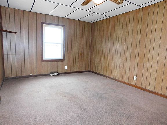 3rd image of 3219 Kathleen Ave