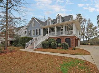 8907 E Fairway Woods Cir, North Charleston, SC 29420