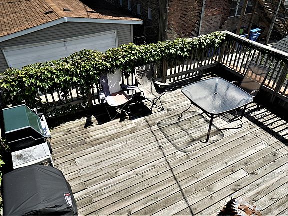 3rd image of 1523 N Campbell Ave