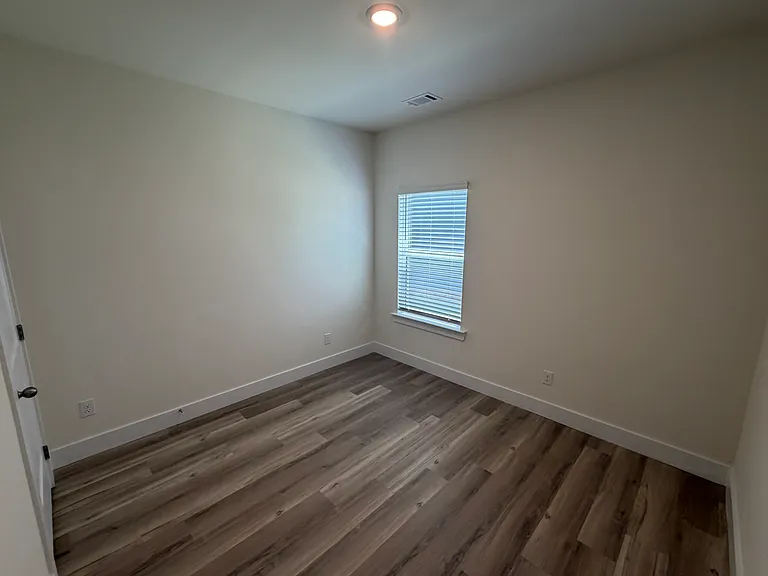 3796 Hawks Creek Dr — Photo 27