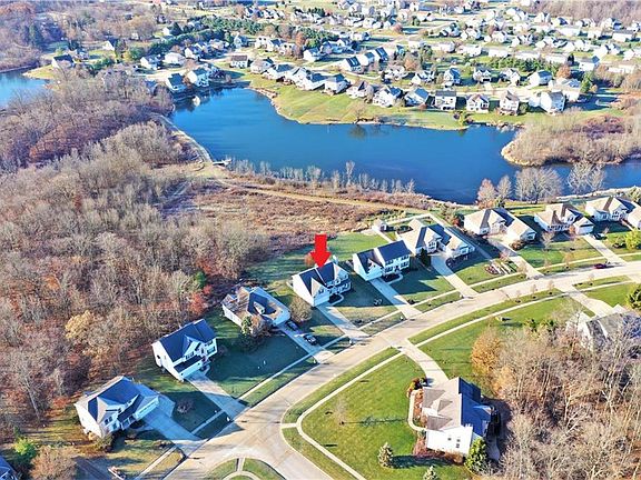 3rd image of 5769 Emerald Lakes Dr