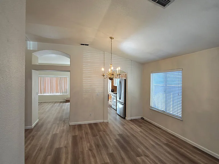 9772 Sand Hollow Way — Photo 2