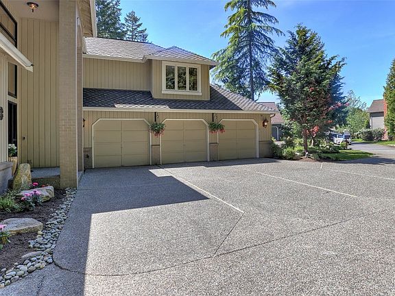 3rd image of 3726 260th Avenue SE