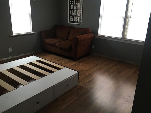 5th image of 17231 Laflin Ave #12