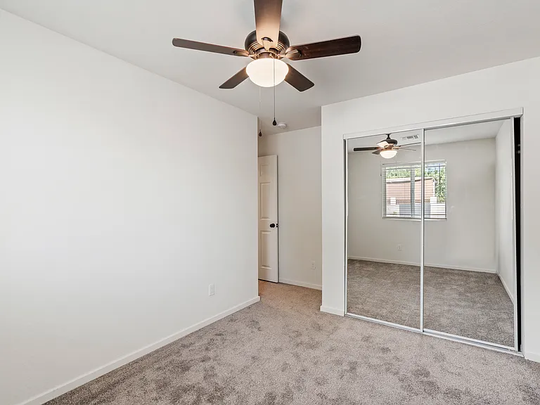 4037 S 12th St #5 — Photo 15