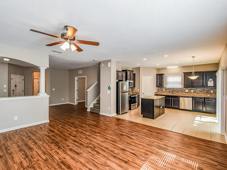 211 Buck Run Way — Photo 5