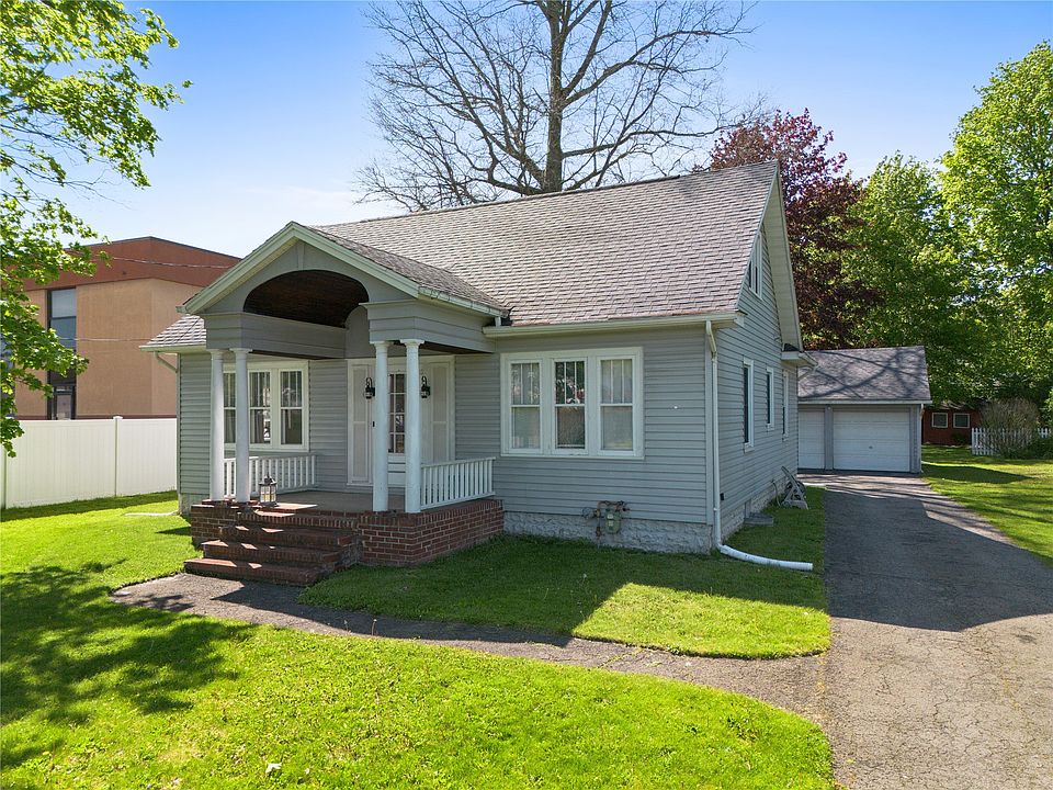 1st image of 5 Trafford Rd