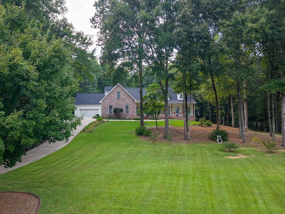 1st image of 617 Oak Valley Rd
