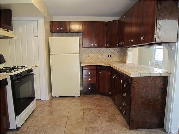 2nd image of 53 Ferdon Ave