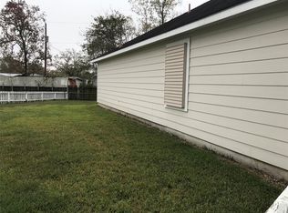 2605 Aria Ct, Dickinson, TX 77539