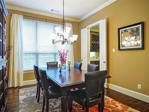 4th image of 8841 Sutton Dr