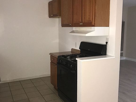 807C9C49-1733-441E-993D-604207A5FE19