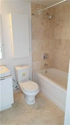 14 York St #5402 — Photo 9