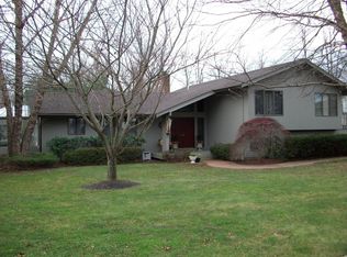 5 Bluffview Ct, Miller Place, NY 11764