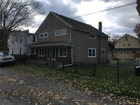 34 Roosevelt St, Edwardsville, PA 18704