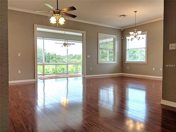 3rd image of 505 Worchester Ct