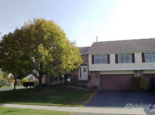 10041 Cambridge Dr, Mokena, IL 60448