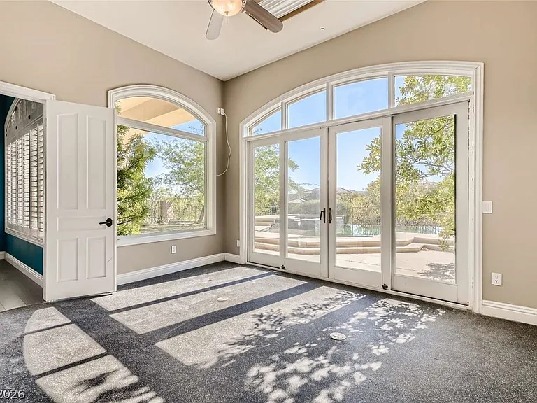 22 Bloomfield Hills Dr — Photo 37