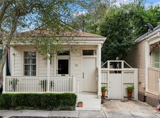721 Constantinople St, New Orleans, LA 70115