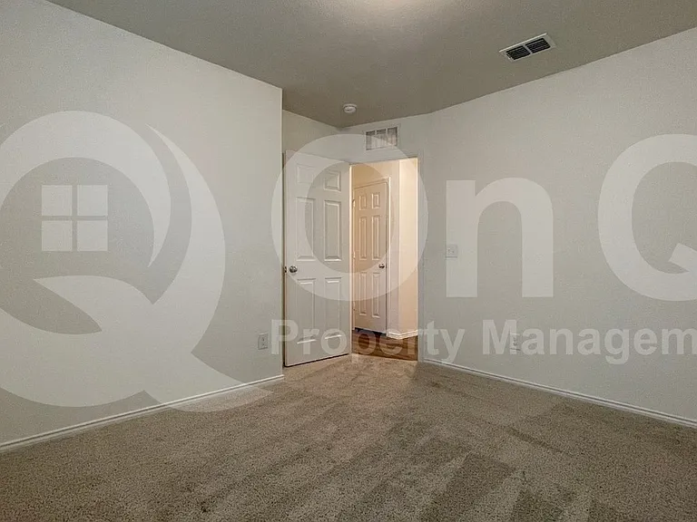 1315 Binfield Dr — Photo 14
