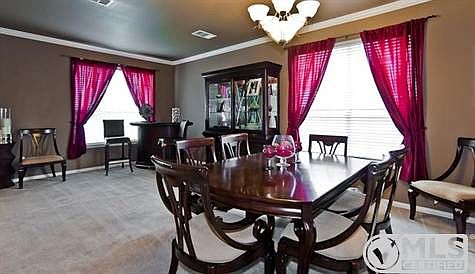 3rd image of 4013 Summerhill Ln