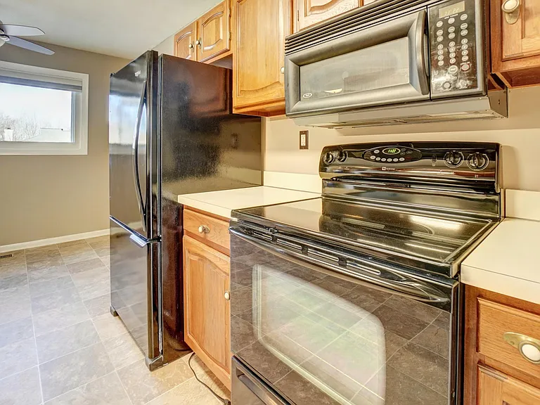 165 Pheasant Ln — Photo 15