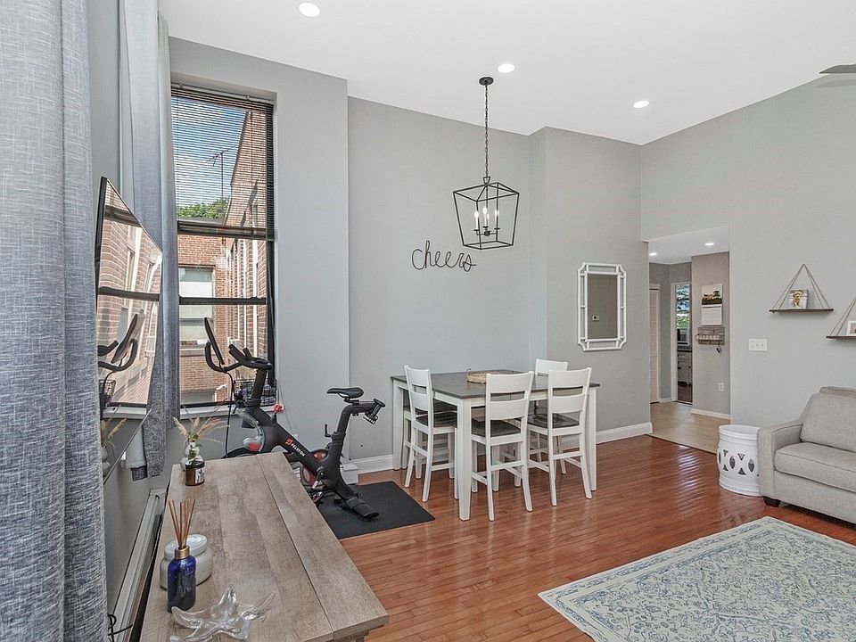 141 Savin Hill Ave Dorchester, MA, 02125 Apartments for Rent Zillow