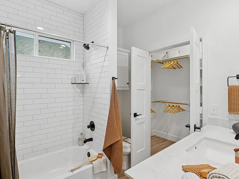 Ellery Lane Apartments Bathroom and Closet