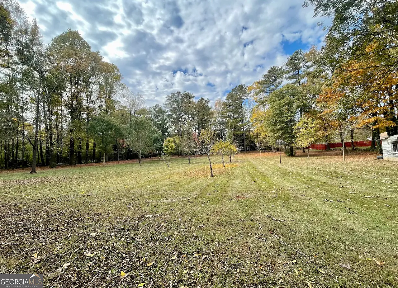 4 bed, 4.5 bath, 2000 sqft, $2,975 — Photo 2