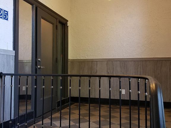 3rd image of 2353 Park Ave #25