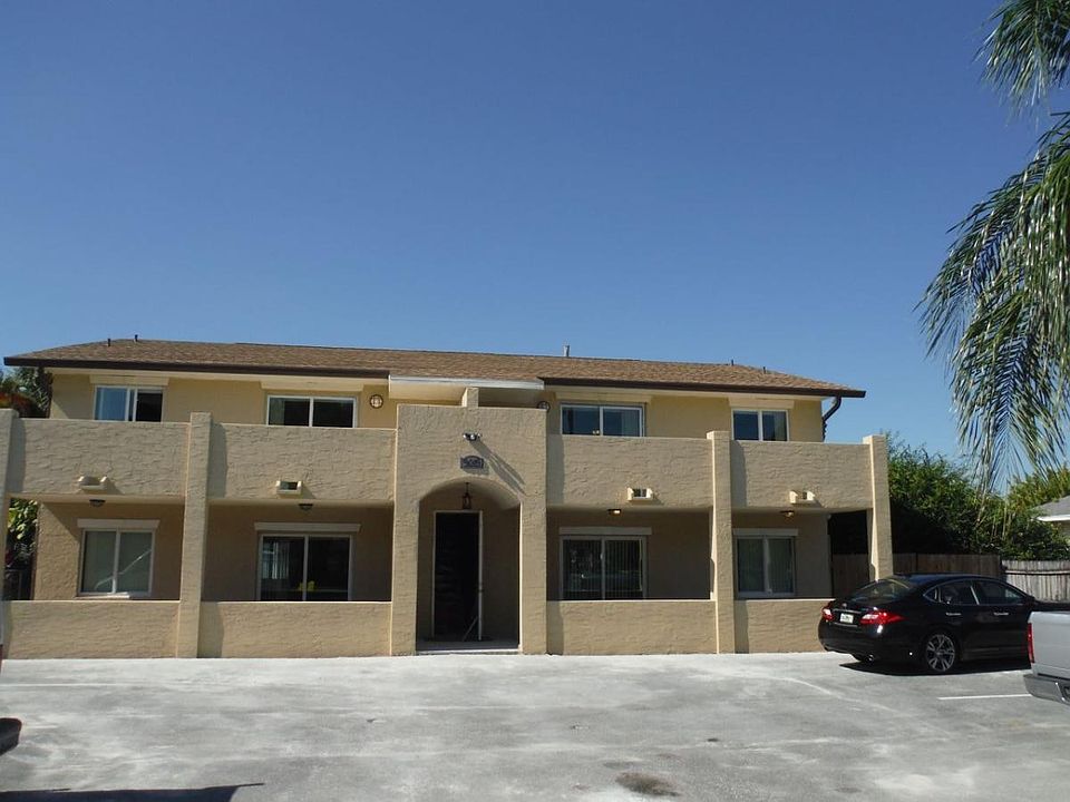 4plex ground floor unit