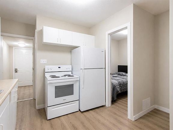5th image of 3508 E 51st Ave