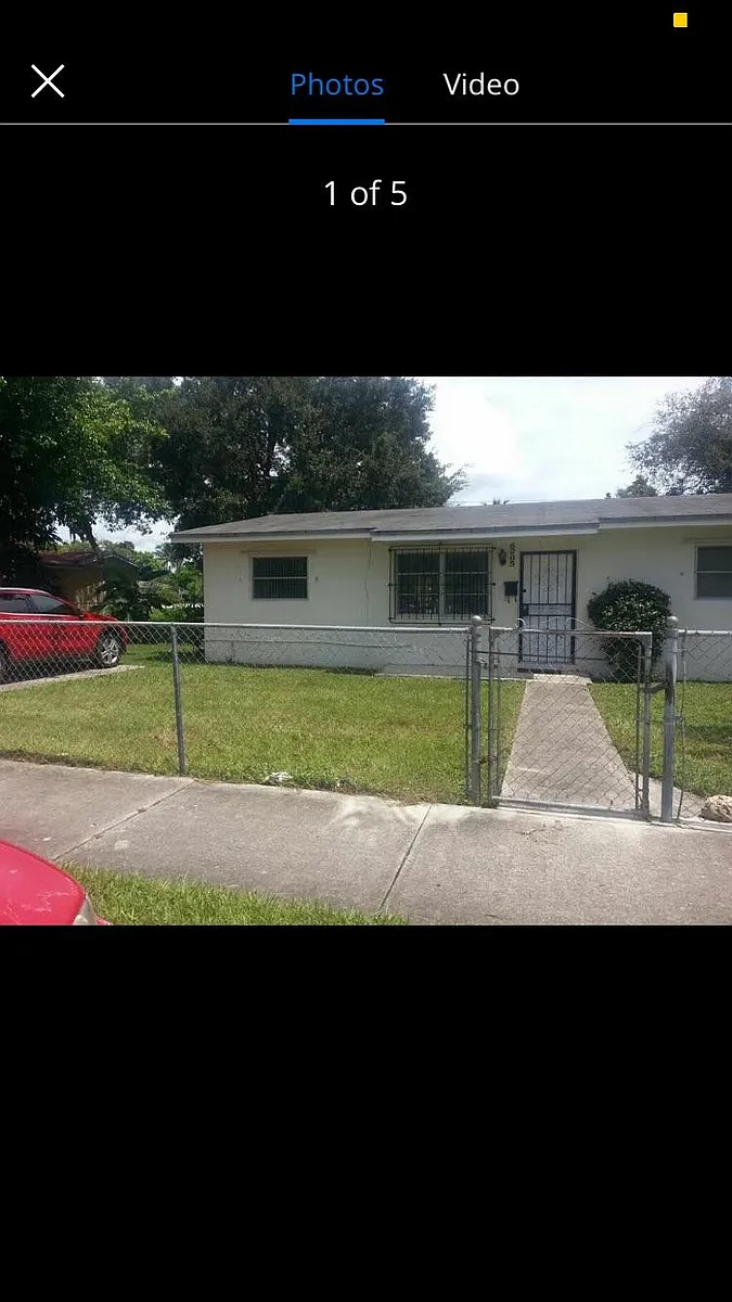 Building Photo - 6265 SW 59th Ave