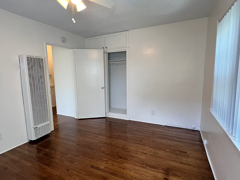 722 E Carson St #4 — Photo 12