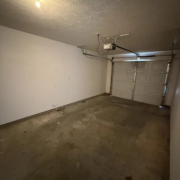 801 N Garfield St — Photo 4