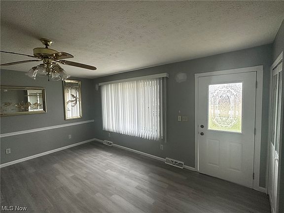 4th image of 617 Oakwood Ave