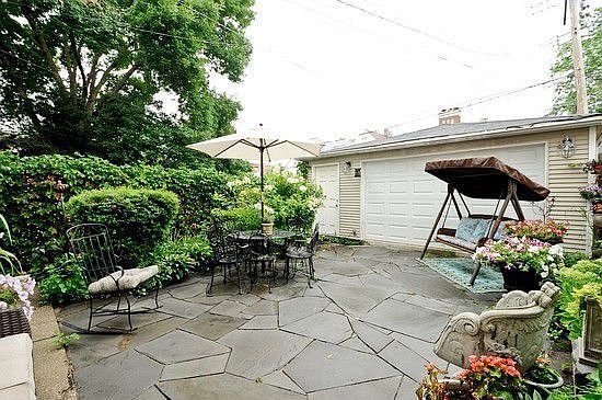 2nd image of 3940 N Seeley Ave #1