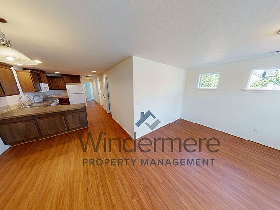 2nd image of 219 Marjorie Pl