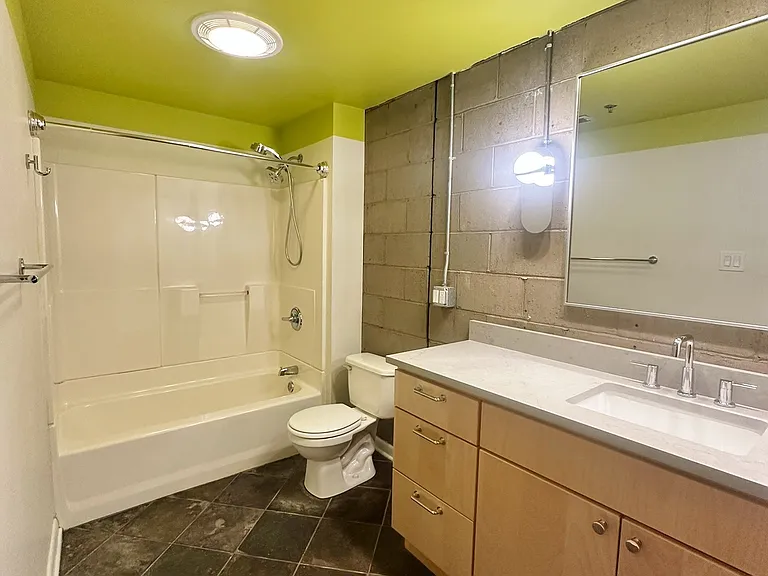 1232 Sarah St — Photo 27