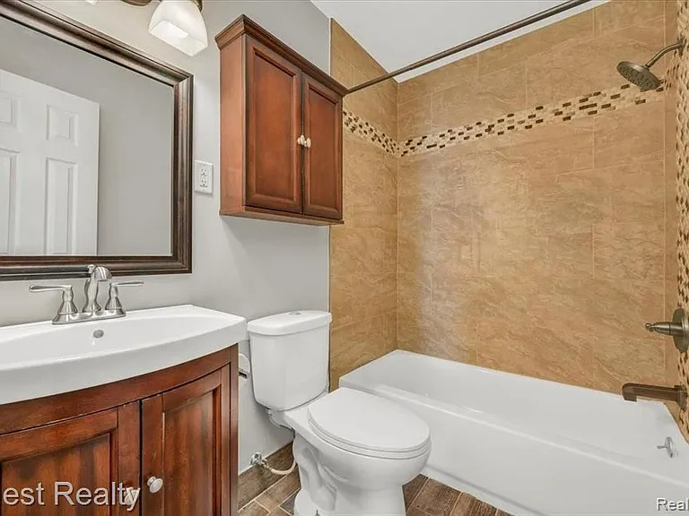 3846 Prairie Ave — Photo 16